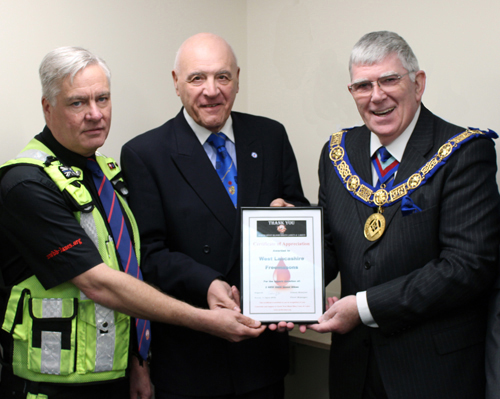 Simon Hanson (left) presenting a certificate from NWBB in recognition of the donation to Tony Harrison (right) and Steve Kayne. Simon Hanson (left) presenting a certificate from NWBB in recognition of the donation to Tony Harrison (right) and Steve Kayne.
