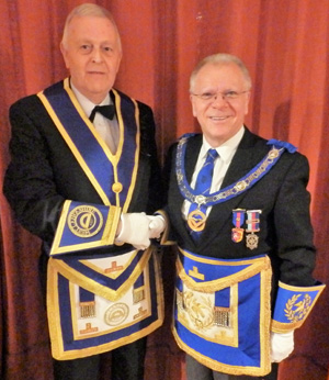 Derek (right) congratulates Barrie. Derek (right) congratulates Barrie.