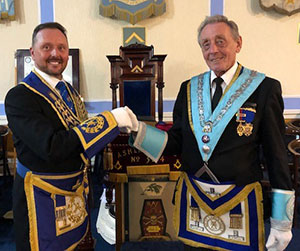 Neil MacSymons (left) congratulates Tom Egan. Neil MacSymons (left) congratulates Tom Egan.