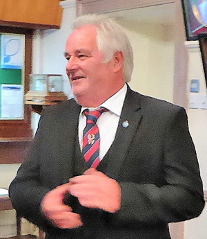 Robert Govier responds to the toast to the guests Robert Govier responds to the toast to the guests