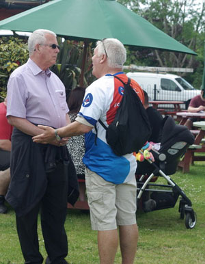 Geoffrey Porter (left) shares his wisdom with Chris Reeman Geoffrey Porter (left) shares his wisdom with Chris Reeman