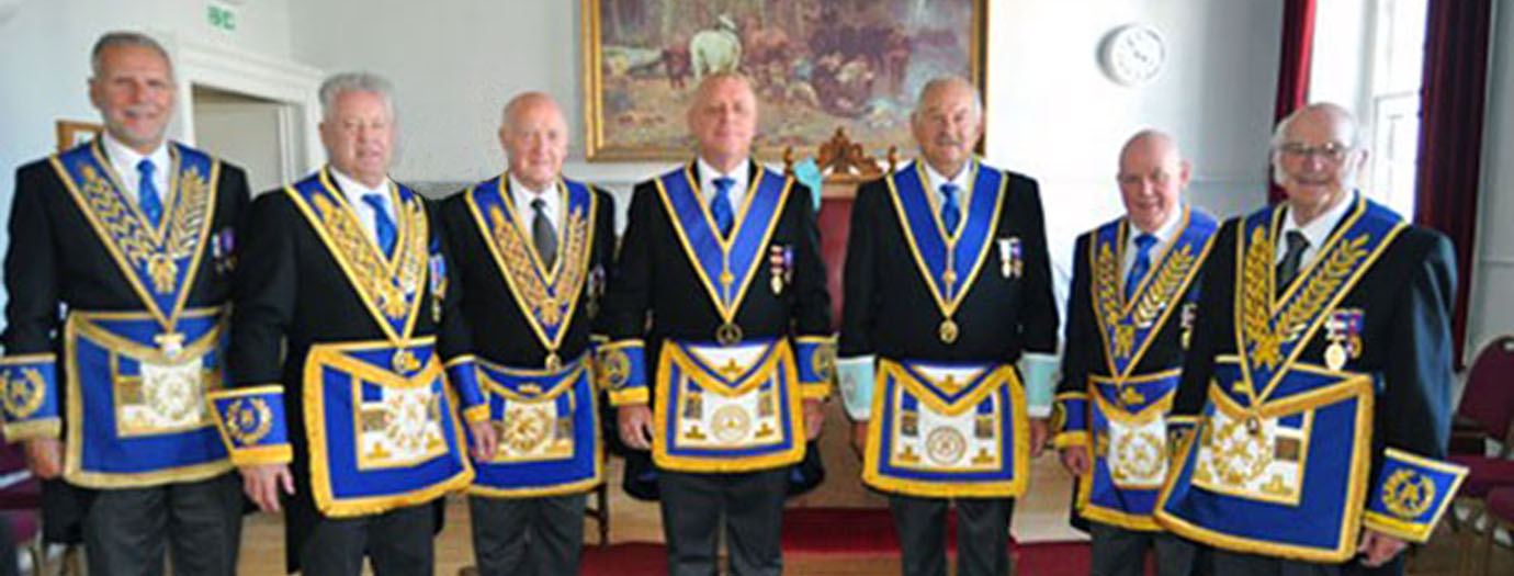 Pictured from left to right, are; Barrie Fitzgerald, Peter Schofield, Roly Saunders, Daniel Crossley, David Cole, John Wrennall and David Kellet. Pictured from left to right, are; Barrie Fitzgerald, Peter Schofield, Roly Saunders, Daniel Crossley, David Cole, John Wrennall and David Kellet.