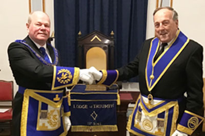 Duncan Smith (left) congratulating Peter Gratrix Duncan Smith (left) congratulating Peter Gratrix