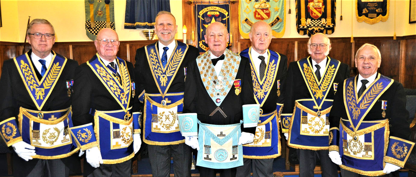 Pictured from left to right, are: Phil Preston, David Grainger, Barry Fitzgerald, Barrie Bray, Roly Saunders, David Kellet and Alan Jones. Pictured from left to right, are: Phil Preston, David Grainger, Barry Fitzgerald, Barrie Bray, Roly Saunders, David Kellet and Alan Jones.