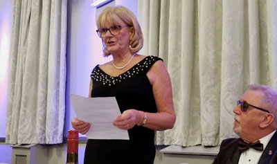 Pat delivering her speech on behalf of the ladies. Pat delivering her speech on behalf of the ladies.