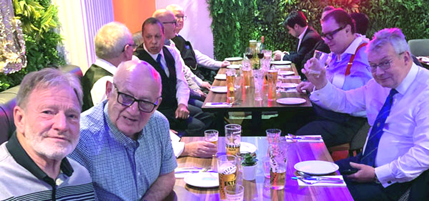 Members of the coach party relaxing after Provincial Grand Lodge. Members of the coach party relaxing after Provincial Grand Lodge.