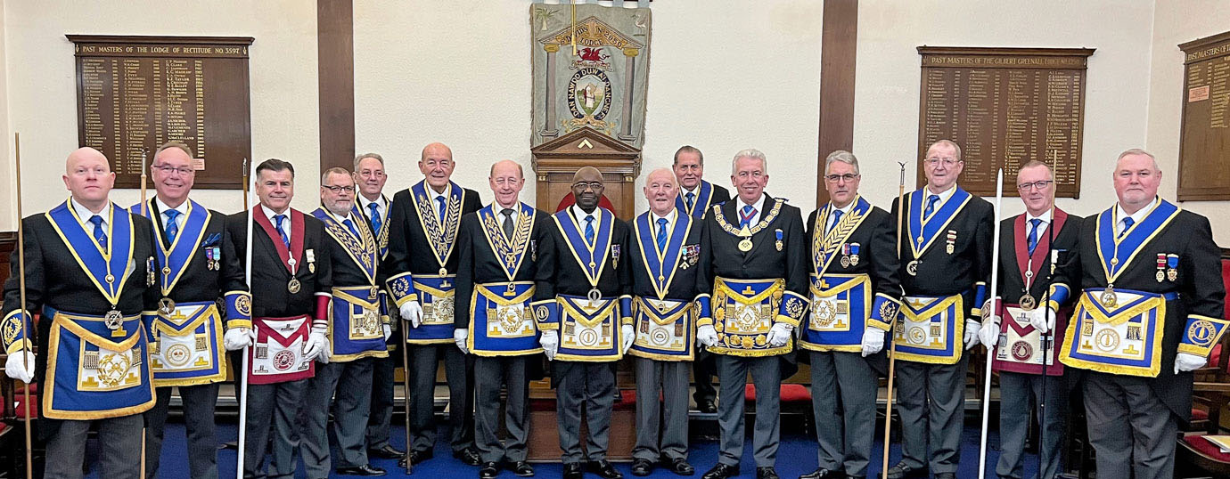 Pictured from left to right, are: Malcolm Bell, Richard McHale, Nick Delaney, Chris Eyres, Howard Griffiths, Gordon Amos, Stephen Kinsey, Sylvester During, Charles Carr, David Jones, Mark Matthews, Andrew Barton, Fred Dickinson, Eddie Thompson and Gary Smith. Pictured from left to right, are: Malcolm Bell, Richard McHale, Nick Delaney, Chris Eyres, Howard Griffiths, Gordon Amos, Stephen Kinsey, Sylvester During, Charles Carr, David Jones, Mark Matthews, Andrew Barton, Fred Dickinson, Eddie Thompson and Gary Smith.