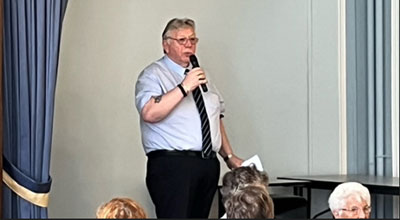 Alan Riley speaking about the WLFC. Alan Riley speaking about the WLFC.