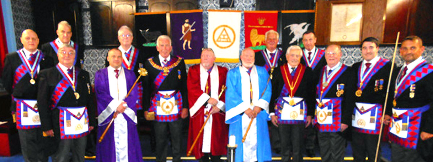 The three principals with Mark Matthews and members of Provincial Grand Chapter. The three principals with Mark Matthews and members of Provincial Grand Chapter.