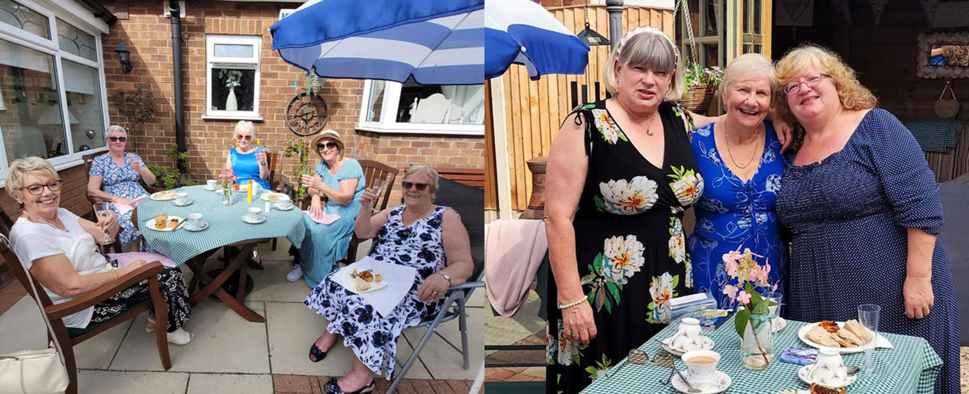 Pictured left: Prosecco anyone? Pictured left from left to right, are: Lily-Jayne Whiteley, Lynne Masters and Julie Wood.