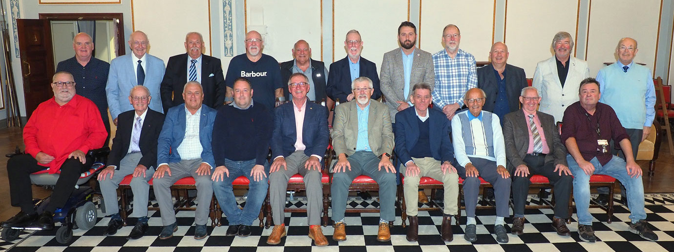 Pictured on the back row, from left to right, are; Shaun Keane, Mike Heed, Mike Lumby, Dave McKee, Kevin Burns, John Bainbridge, David Jenkinson, Grahame Whattam, Robert Bentwood, Bill Hembrow and Glenn O’Brien. Pictured on the front row, from left to right, are; Roy Sibley, Mike Notman, John Topping, Ben Gorry, John Robbie Porter, Dave Barr, Ian Park, George Caulter, Clive Gitsham and John Nicholls. Pictured on the back row, from left to right, are; Shaun Keane, Mike Heed, Mike Lumby, Dave McKee, Kevin Burns, John Bainbridge, David Jenkinson, Grahame Whattam, Robert Bentwood, Bill Hembrow and Glenn O’Brien. Pictured on the front row, from left to right, are; Roy Sibley, Mike Notman, John Topping, Ben Gorry, John Robbie Porter, Dave Barr, Ian Park, George Caulter, Clive Gitsham and John Nicholls.