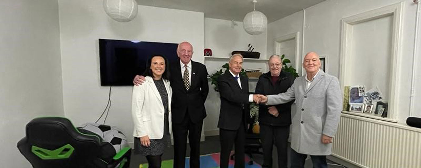 Pictured from left to right, are: Laura Nuttall, David Rimmer, Howard Lloyd, Paul Baines and Garry Lawler. Pictured from left to right, are: Laura Nuttall, David Rimmer, Howard Lloyd, Paul Baines and Garry Lawler.