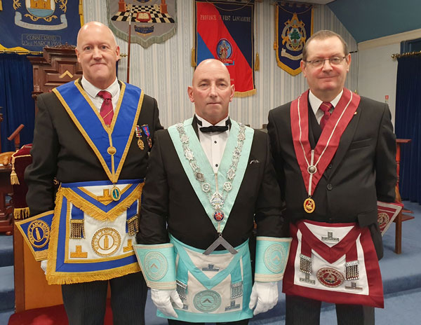 Pictured from left to right, are: A family together, Tony Farrar, Chris Keogh and Daren Gardner.