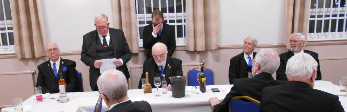 Ernie at the festive board thanking the brethren for the welcome into the lodge.