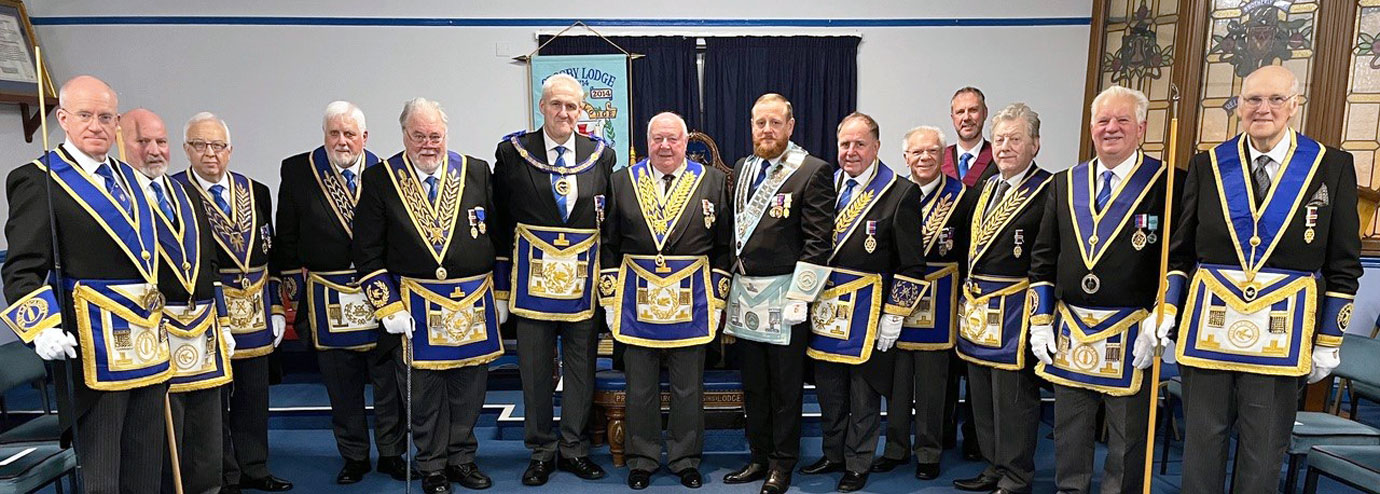Peter (centre) with fellow grand officers, acting Provincial grand officers, the WM Ron Elliott and Provincial deacons.