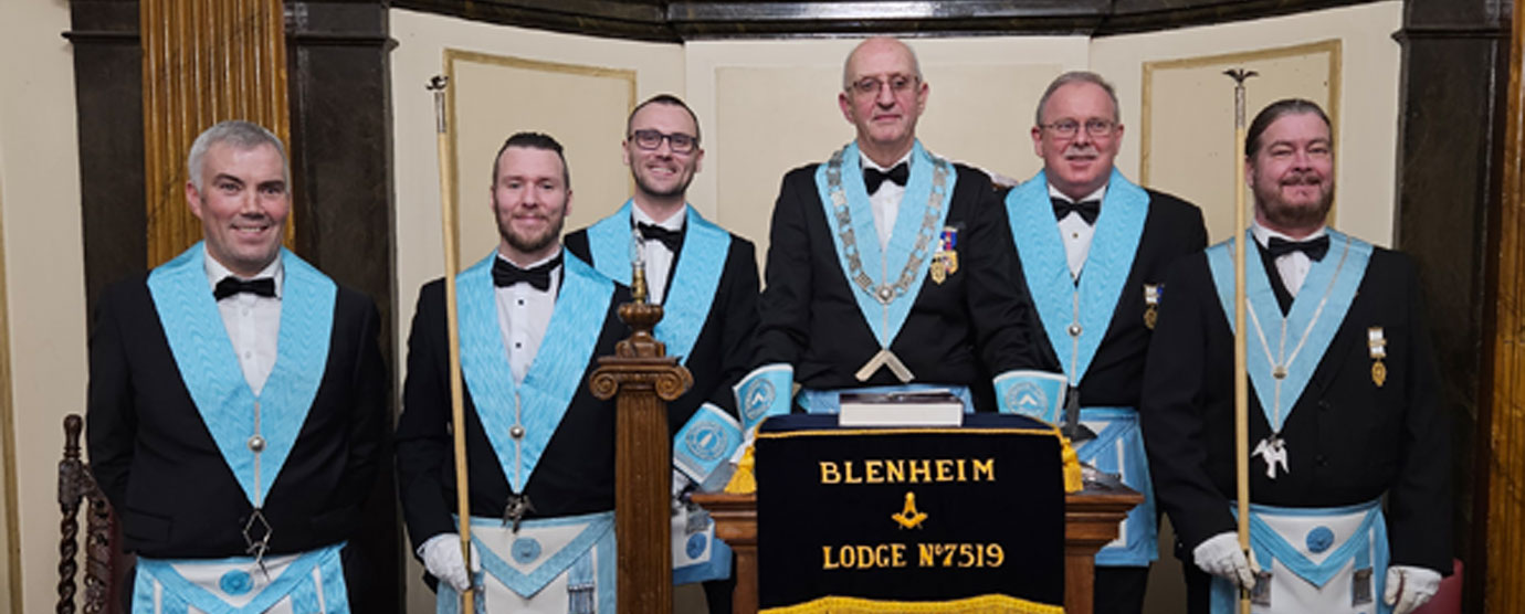 WM Steve Linton together with his wardens, deacons, and inner guard.