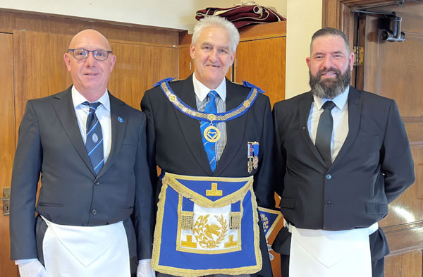 Andy Whittle meets two newly initiated brethren, pictured left to right, are: Kevin Walters, Andy Whittle and Niall Jones. Andy Whittle meets two newly initiated brethren, pictured left to right, are: Kevin Walters, Andy Whittle and Niall Jones.