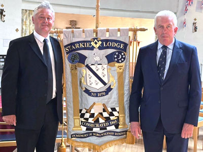 Mark Matthews (right) with Ian Jolly. Mark Matthews (right) with Ian Jolly.