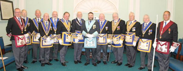 Principal guests, grand officers and Provincial grand officers Principal guests, grand officers and Provincial grand officers