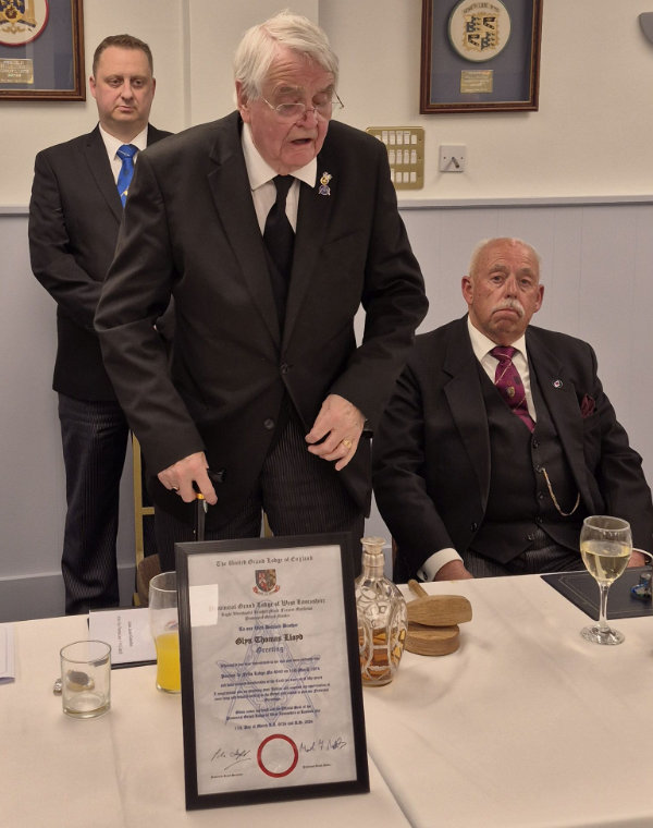 Glyn Lloyd responds to the toast to his health. Glyn Lloyd responds to the toast to his health.